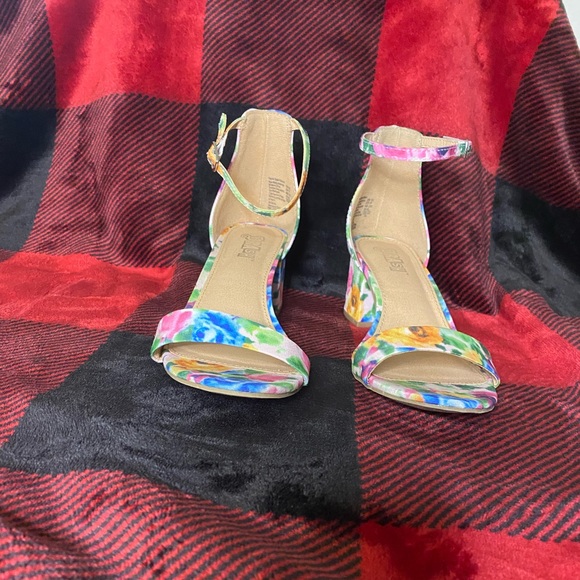 Flowers heels - Picture 6 of 6